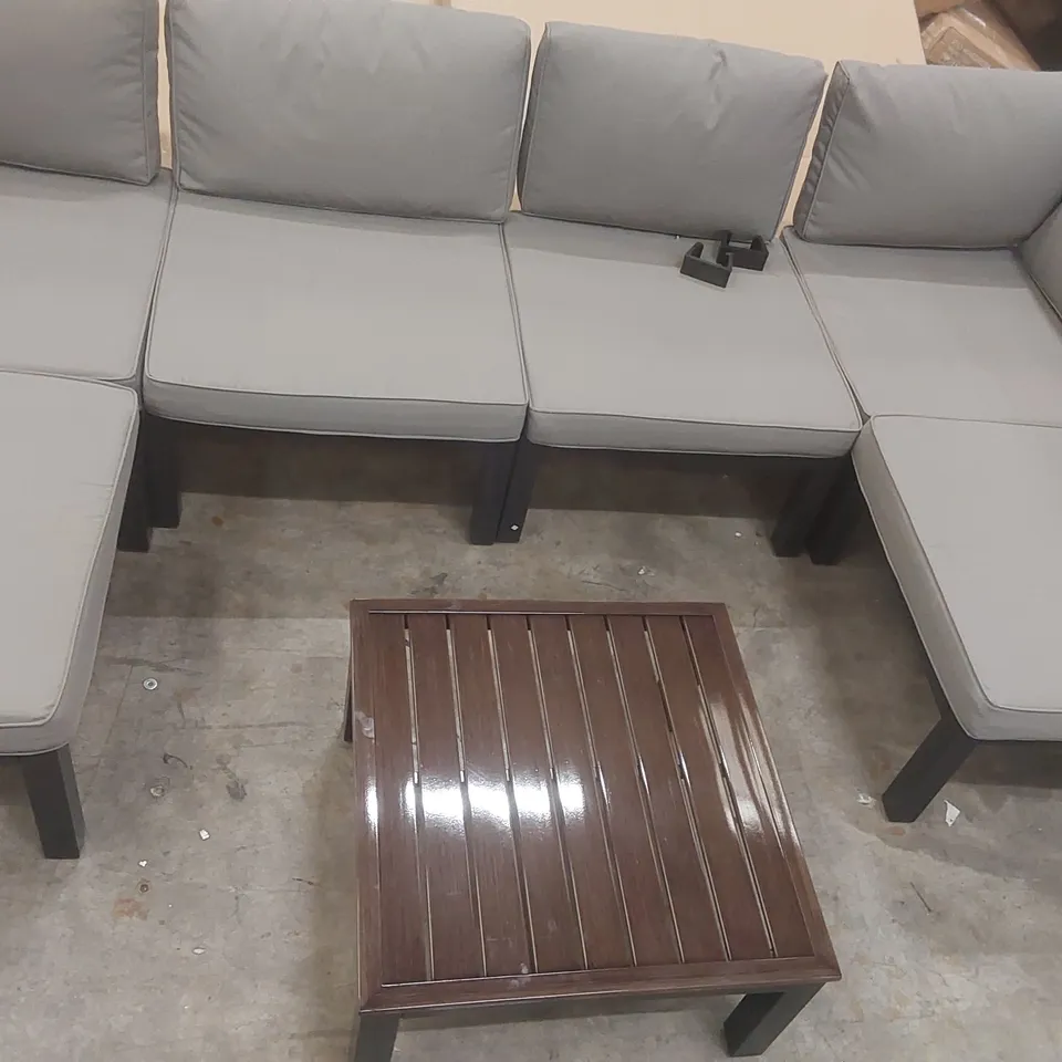 6-PERSON SECTIONAL GARDEN SEATING GROUP WITH CUSHIONS