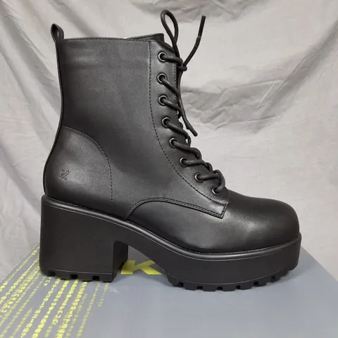 BOXED KOI GIN PLATFORM MILITARY BOOTS IN BLACK - UK 6