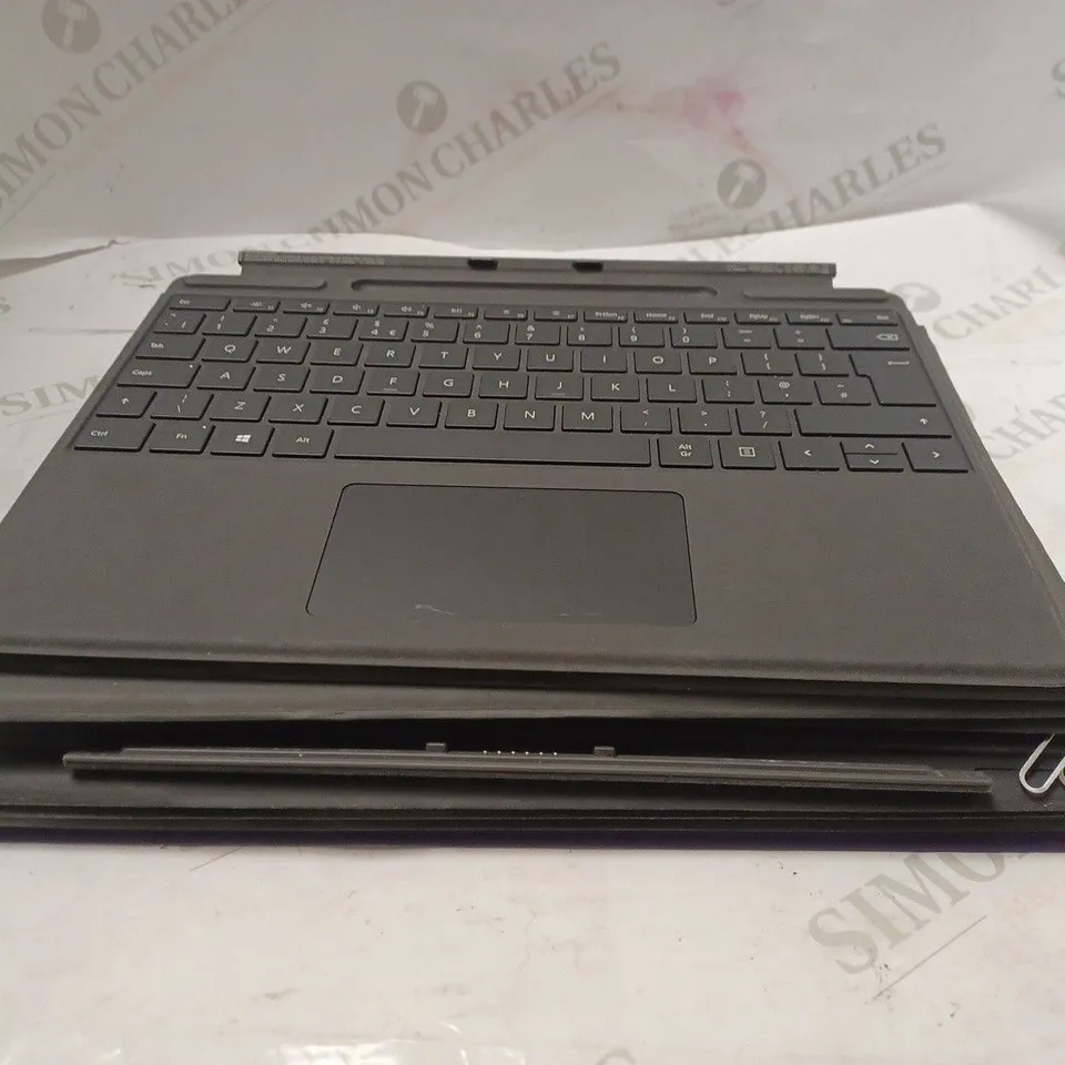 APPROXIMATELY 10 ASSORTED MICROSOFT SURFACE KEYBOARD ATTACHMENTS	