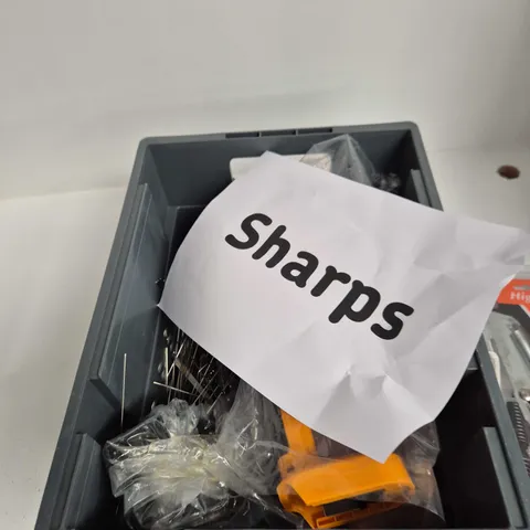 TOTE OF APPROXIMATELY 10 ASSORTED ITEMS TO INCLUDE: HIGH BRANCH SCISSORS 