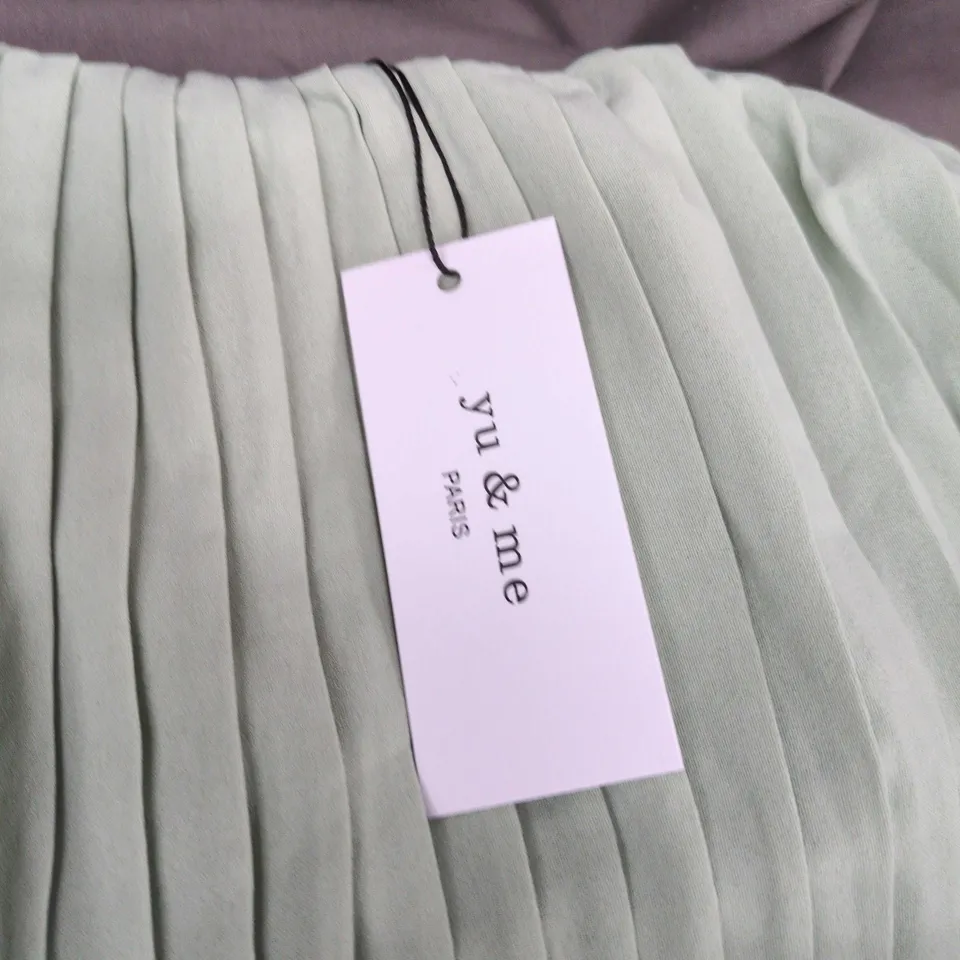 YOU & ME PARIS PLEATED LIGHT GREEN GARMENT TUBE TOP AND PANTS