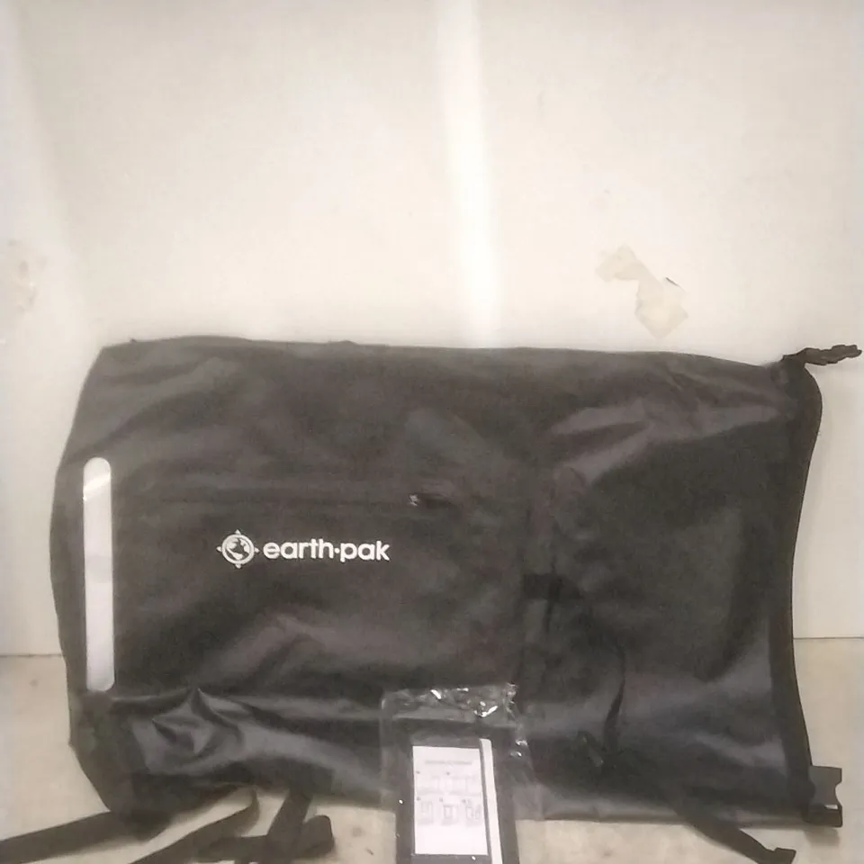 PACKAGED EARTH PAK WATER RESISTANT BAG - BLACK 