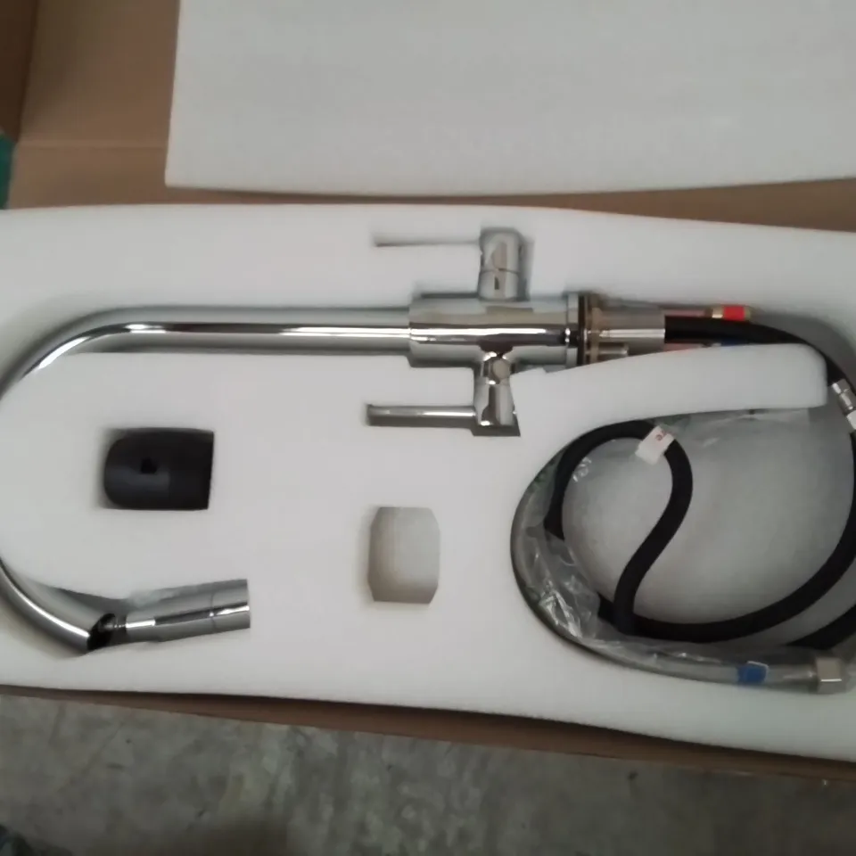 PALLET OF ASSORTED PRODUCTS, INCLUDING, A FRAME CHALK BOARD, ALPHA CAMPING CHAIR, BIRD BATH WITH FEEDER, PUL OUT KITCHEN MIXER TAP, COCONUT MATS.