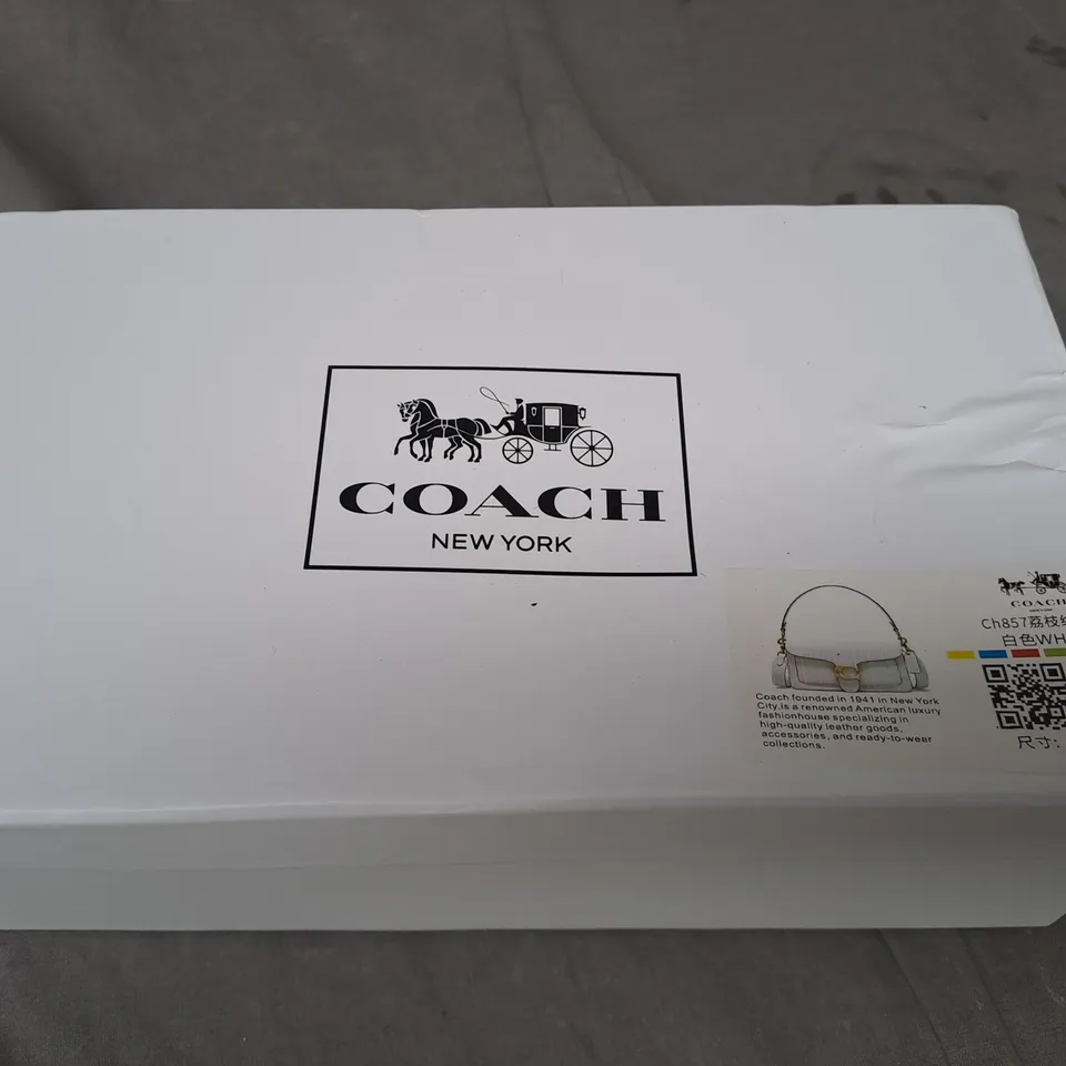 COACH LEATHER HANDBAG - WHITE