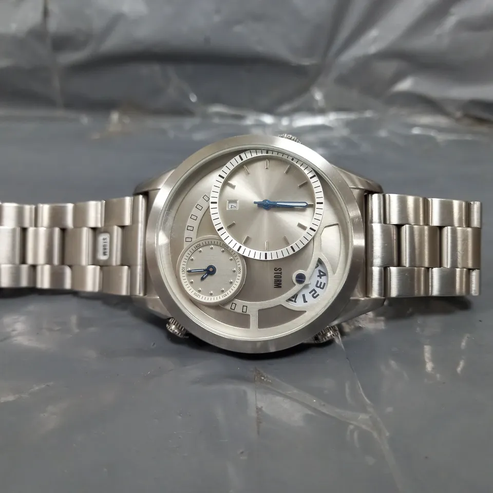 STORM SATURN SPECIAL EDITION N11 8742 WATCH