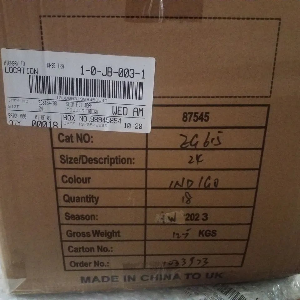 BOX CONTAINING APPROXIMATELY 18 BRAND NEW JULIPA INDIGO SLIM FIT JEANS - SIZE 24