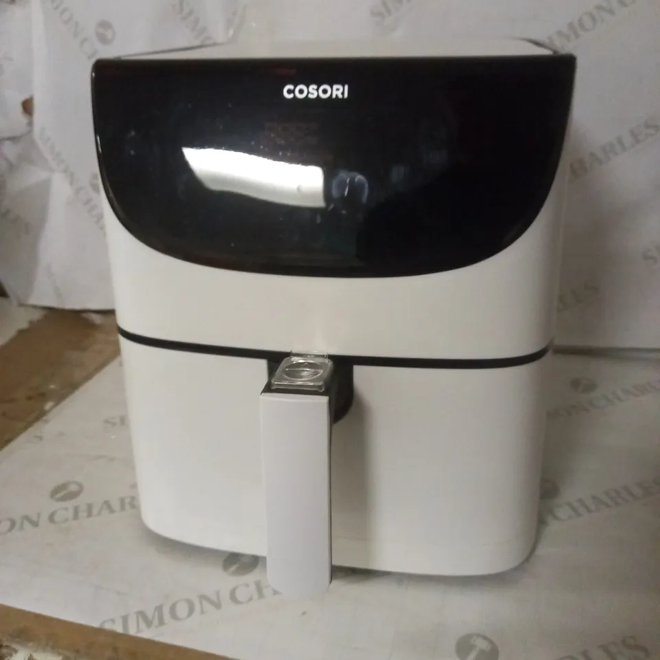 COSORI AIR FRYER 1700W MAX XXL 5.5L DIGITAL TOUCHSCREEN, WHITE