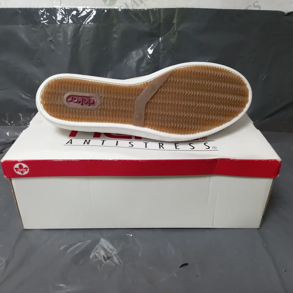 RIEKER ANTI-STRESS LACE UP PUMPS GOLD SIZE 6.5