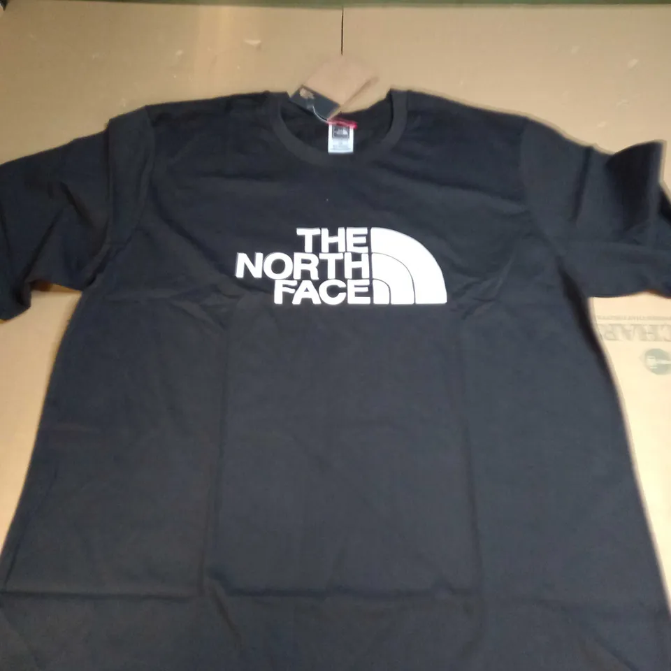 THE NORTH FACE BLACK T-SHIRT - SIZE LARGE