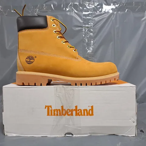 BOXED PAIR OF TIMBERLAND WATERPROOF BOOTS IN WHEAT NUBUCK SIZE UK 10.5