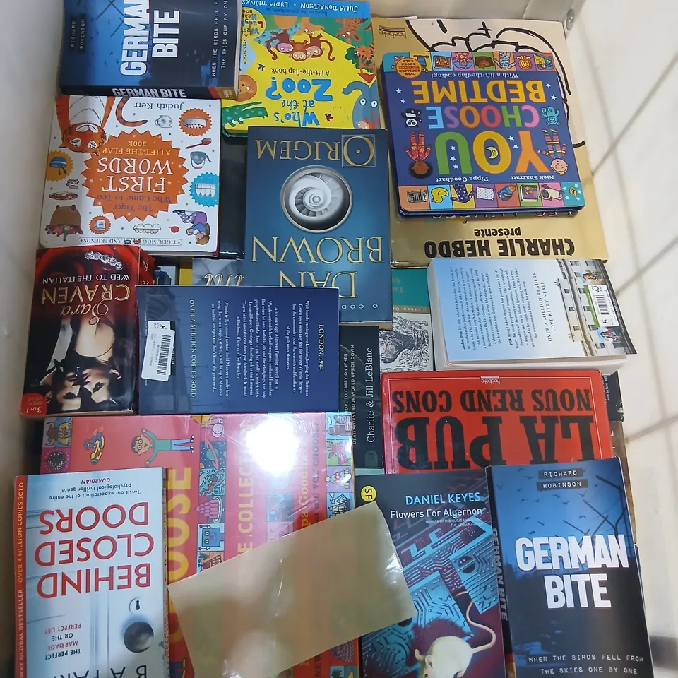 LARGE QUANTITY OF ASSORTED FICTION AND NON FICTION BOOKS