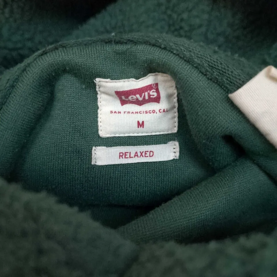 LEVI'S GREEN FLEECE HOODIE – RELAXED FIT, SIZE M (MEN'S)