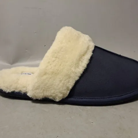 ASOS DESIGN NAVY SLIPPERS - UK 8 