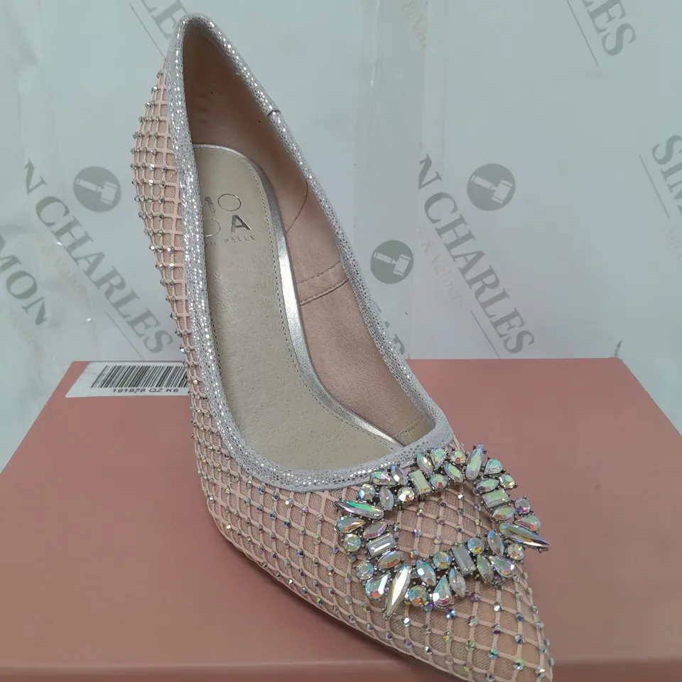 MODA IN PELLE KYLIEE COURT SILVER SIZE 6