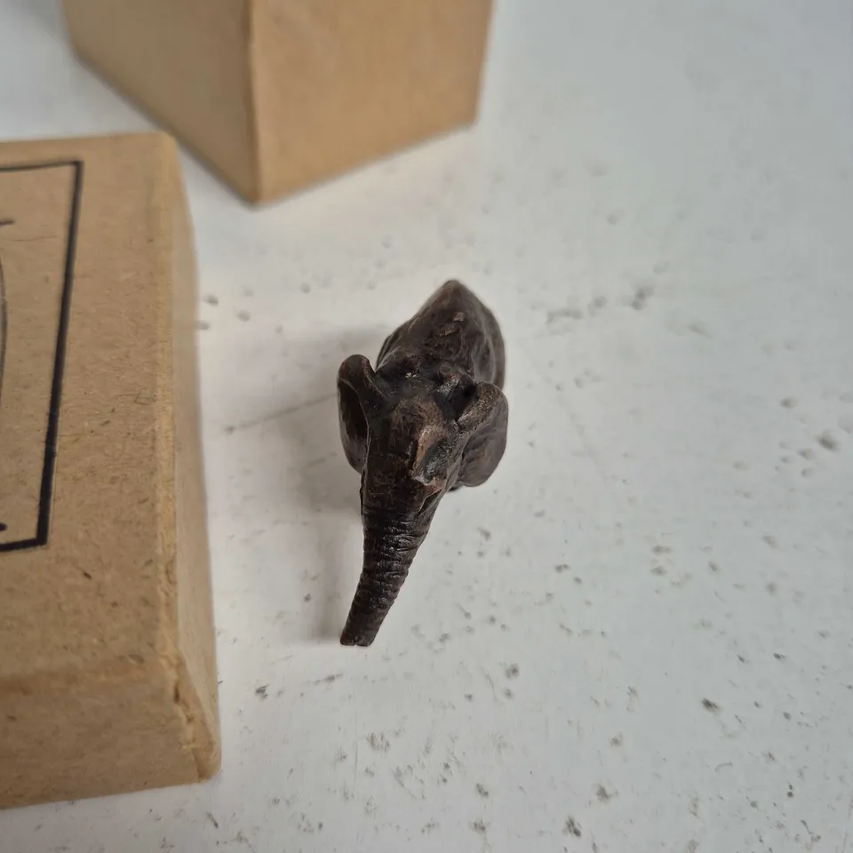 MATBRONZE ELEPHANT BRONZE SCULPTURE