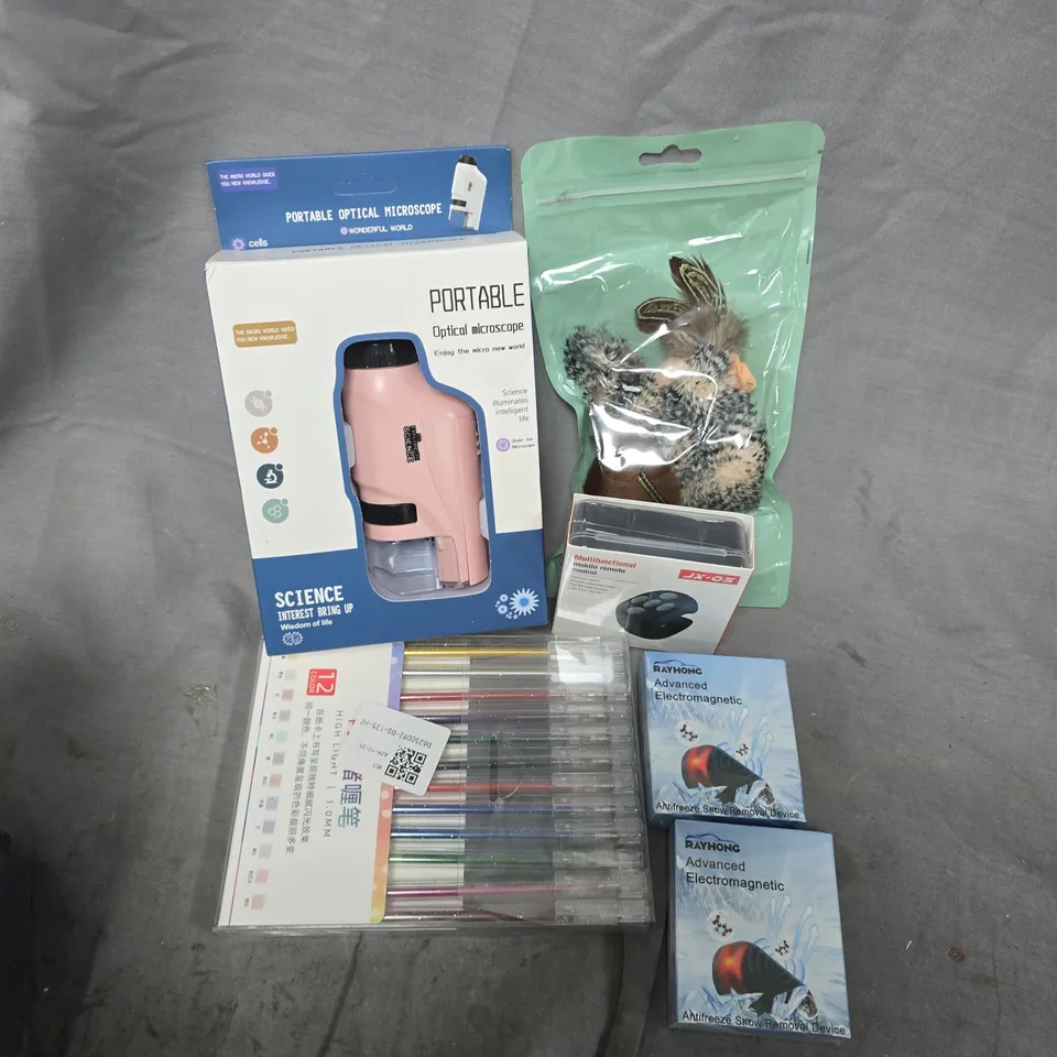 APPROXIMATELY 20 ASSORTED HOUSEHOLD ITEMS TO INCLUDE PORTABLE OPTIMAL MICROSCOPE, SNOW REMOVAL DEVICE, MOBILE REMOTE CONTROL, ETC