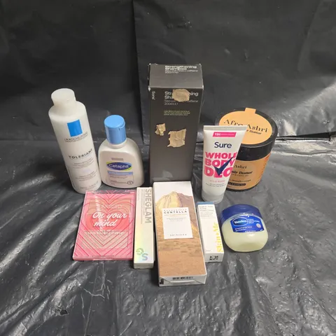 APPROXIMATEY 20 ASSORTED HEALTH AND BEAUTY PRODUCTS TO INCLUDE - AFRO ASHIRI HAIR BUTTER - VASELINE JELLY - SKIN+ME VITAMIN C SERUM - ETC