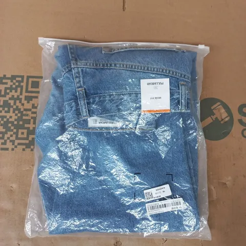BAGGED PULL & BEAR MOM FIT JEANS IN BLUE SIZE UK 16
