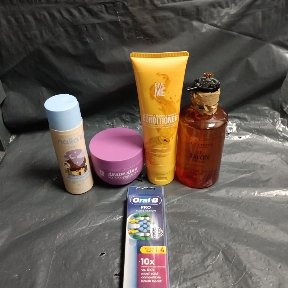 APPROXIMATEY 20 ASSORTED HEALTH AND BEAUTY PRODUCTS TO INCLUDE - NALA'S BABY NIGHT TIME OIL - GIVE ME BODY SCRUB AND ORAL-B PRO REPLACEMENT TOOTHBRUSH HEADS