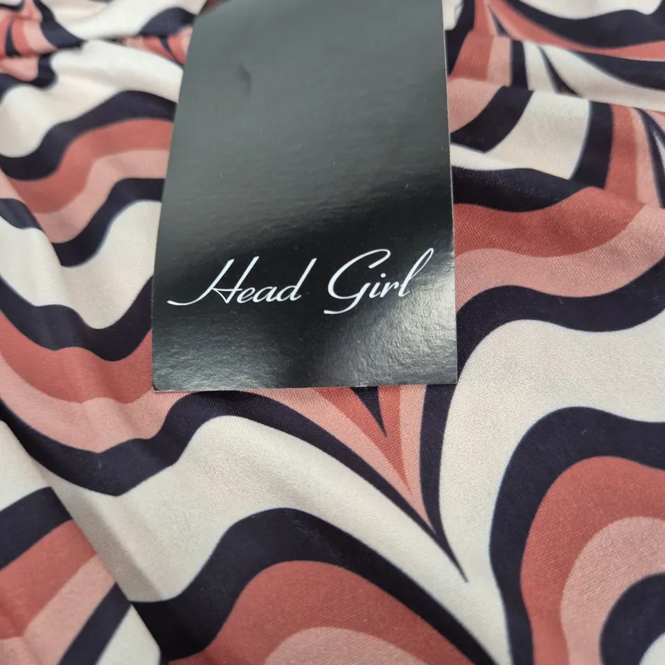 HEAD GIRL TOP – PINK/PEACH/NAVY WAVY PATTERN – SIZE M