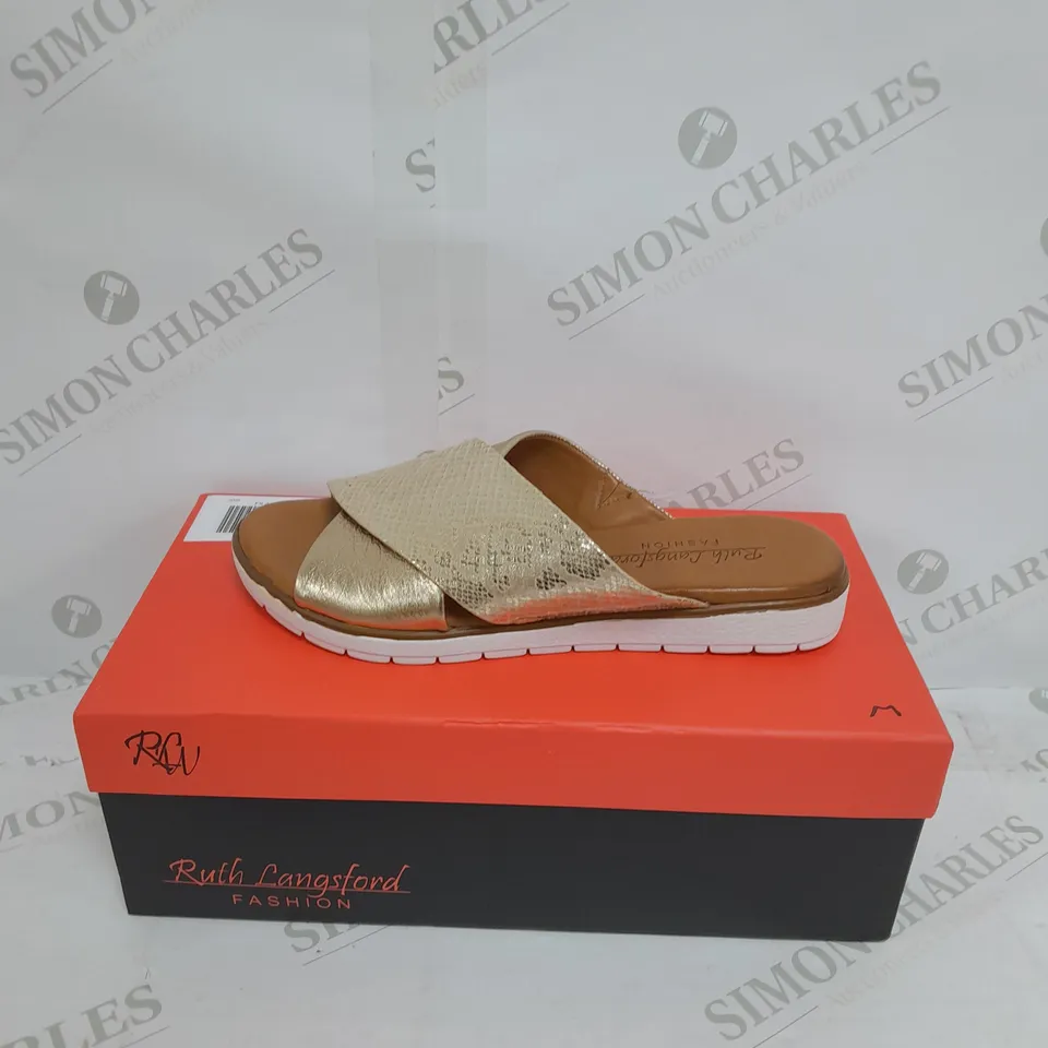 BOXED PAIR OF RUTH LANGSFORD SANDALS IN CHAMPAGNE GOLD SIZE 4