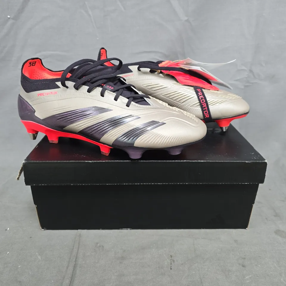 BOXED PAIR OF ADIDAS PREDATOR ELITE FOOTBALL BOOTS IN MULTI SIZE UK 6