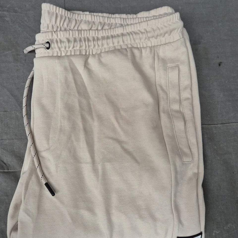 JACK & JONES JOGGERS IN CREAM SIZE XXL