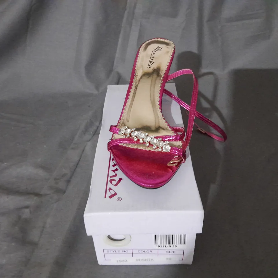 APPROXIMATELY 10 BOXED PAIRS OF PINK LOW PROFILE HIGH HEELS