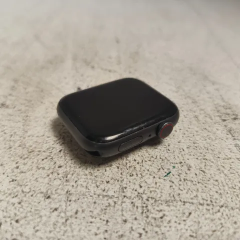 APPLE WATCH SERIES 6 - A2376
