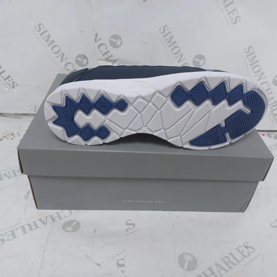 BOXED PAIR OF VIONIC TRAINERS SIZE 7