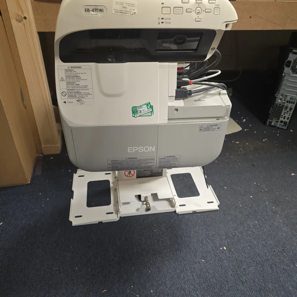 EPSON EB-475WI PROJECTOR