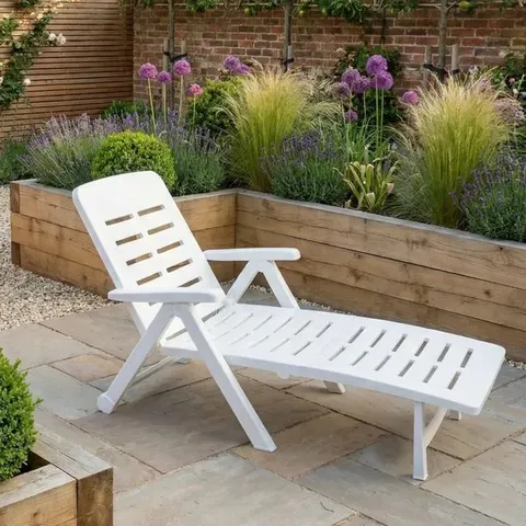 BOXED PESCARA FOLDABLE SUN LOUNGER - WHITE