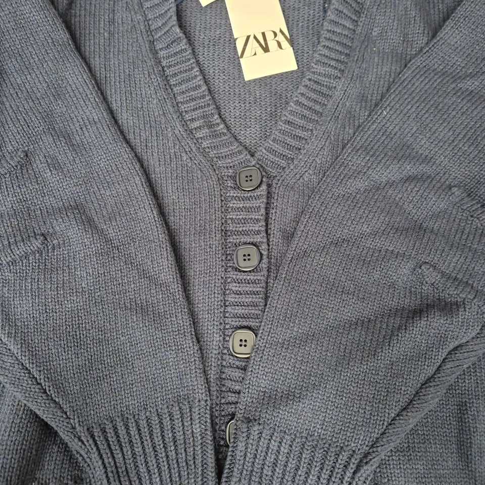 ZARA LONG SLEEVE CARDIGAN IN NAVY SIZE UK LARGE