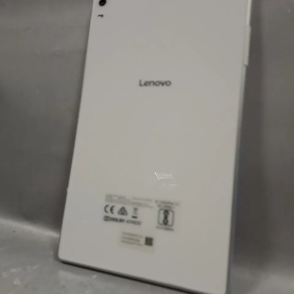 LENOVO PORTABLE TABLET COMPUTER  TB-8704F