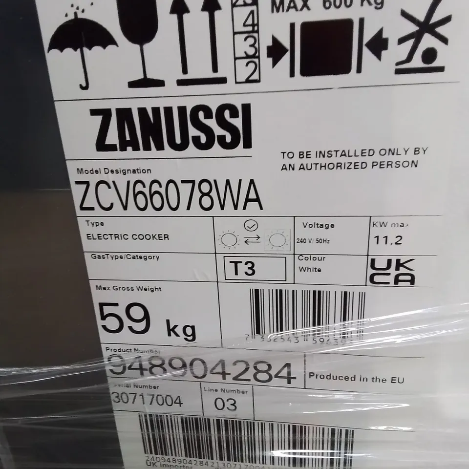 ZANUSSI 60cm ELECTRIC DOUBLE OVEN WITH CERAMIC HOB - WHITE Model ZCV66078WA RRP £575