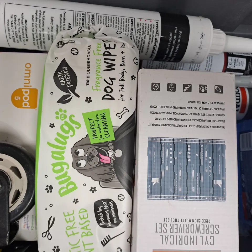 APPROXIMATELY 10 ASSORTED HOUSEHOLD ITEMS TO INCLUDE COMBINATION KEY SAFE, DISHWASHER DEEP CLEANER, ETC - COLLECTION ONLY