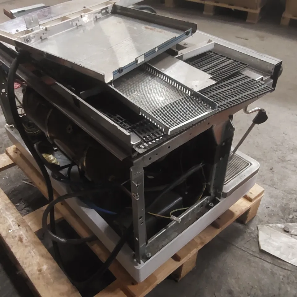 FAEMA E98 RE COMMERCIAL 2 GROUP COFFEE MACHINE