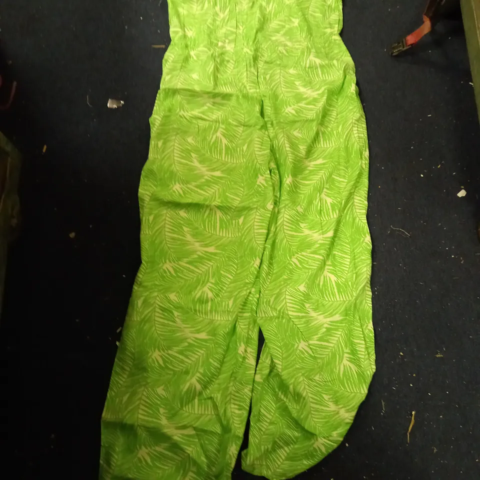 GREEN JUMPSUIT SIZE 18
