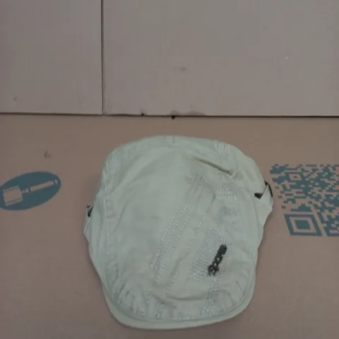 SPORTS BEIGE BASEBALL CAP 