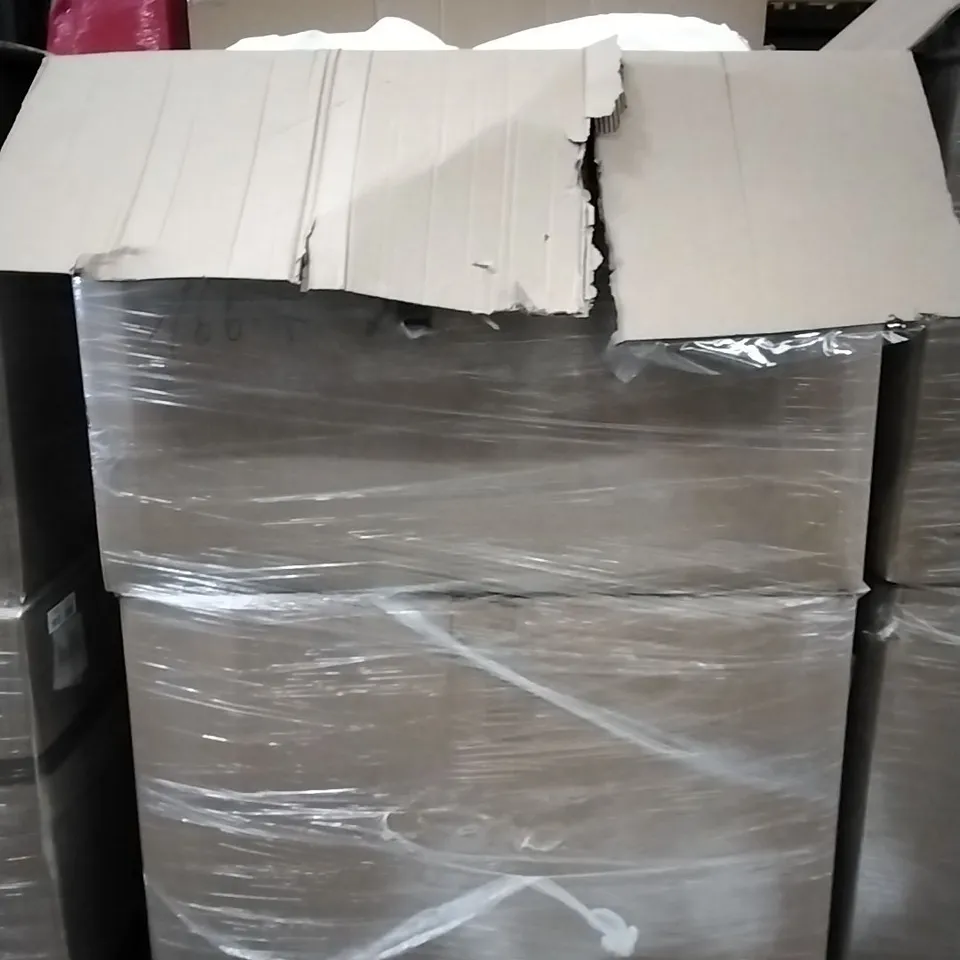 PALLET OF ASSORTED ITEMS TO INCLUDE LIVARNO TOPCOOL DUVETS