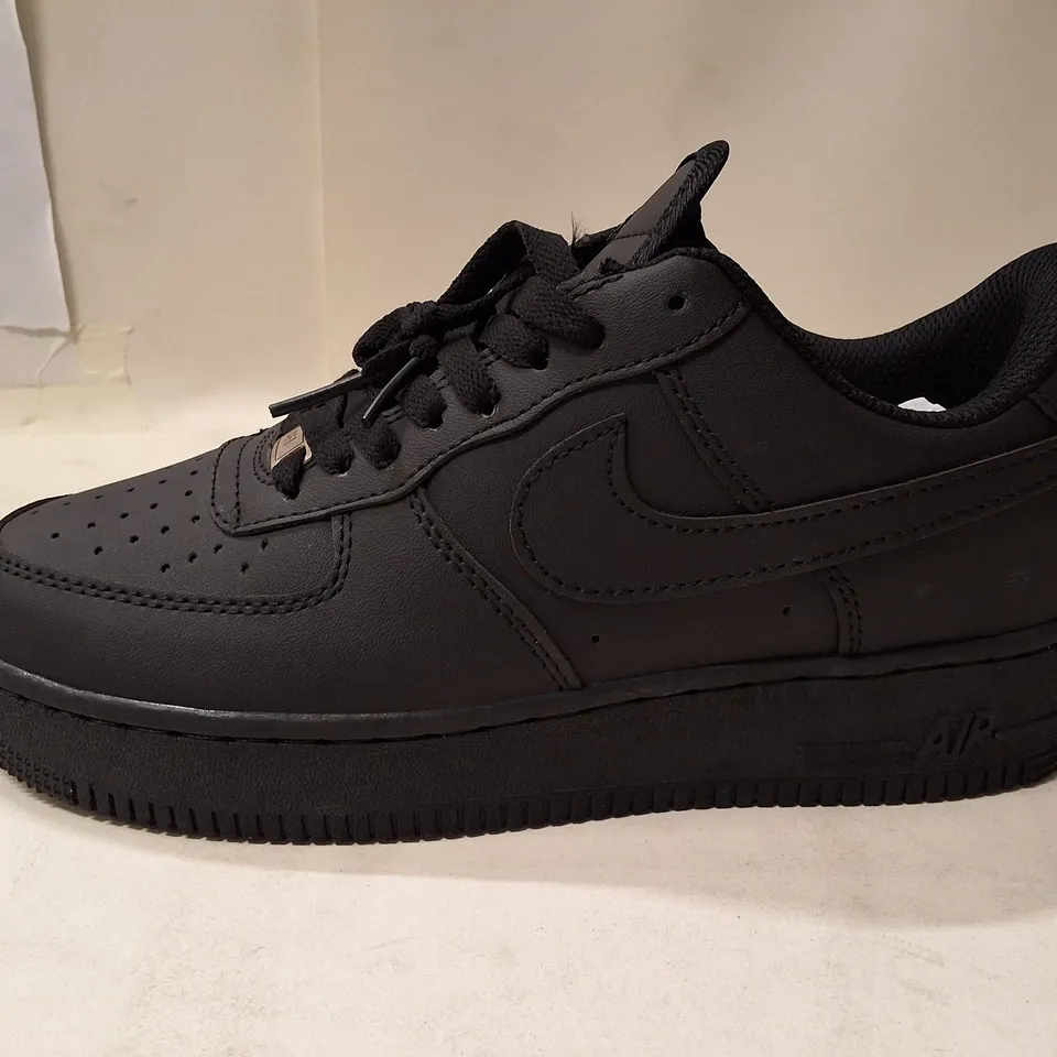 Nike Air Force 1 Low Leather Sneakers – Black, UK 6.5 (US 7.5) – Men's