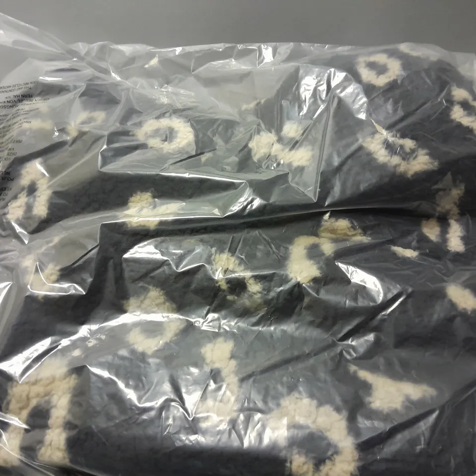 COZEE HOME OVERSIZED HOODED COATIGAN SIZE 2XL 