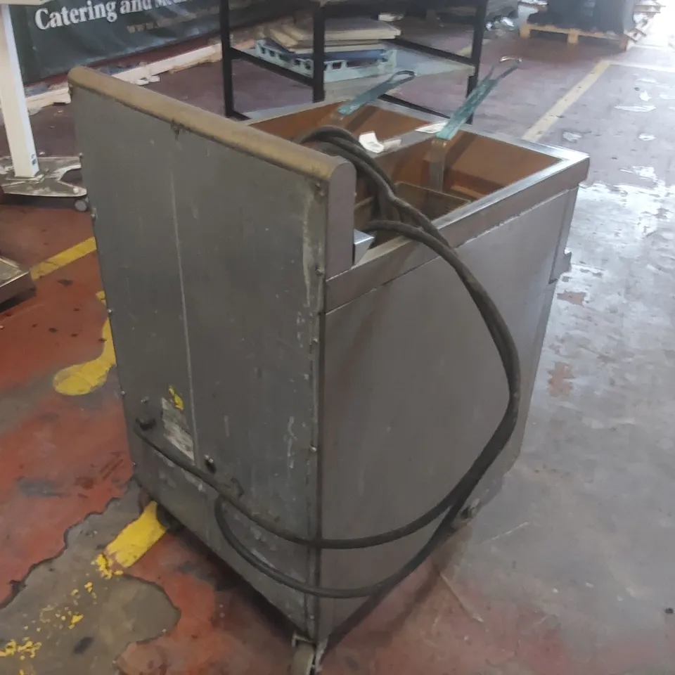 LINCAT ELECTRIC COMMERCIAL DOUBLE DEEP FAT FRYER