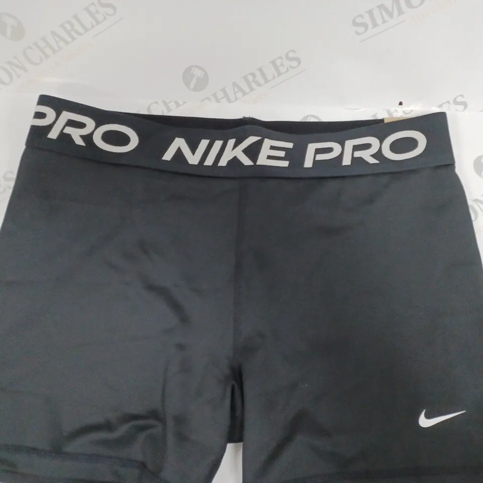 NIKE PRO TIGHT FIT BLACK SHORTS - XL