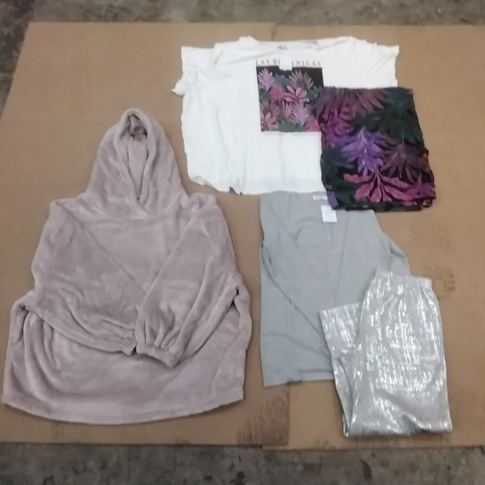 PALLET TO CONTAIN APPROXIMATELY 235 BRAND NEW DESIGNER CLOTHING ITEMS TO INCLUDE; JD WILLIAMS PJ SET FLORAL PRINT, JD WILLIAMS PINK BELL SLEEVE HOODY