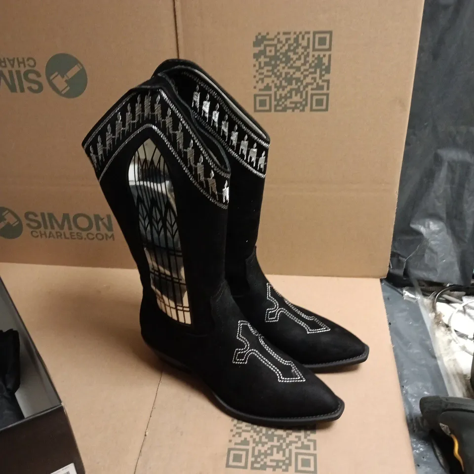KOI BLACK SUEDE WESTERN BOOTS – WOMEN'S UK 5 (US 7)