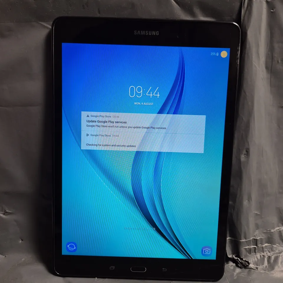 SAMSUNG GALAXY TAB A - SM-P550