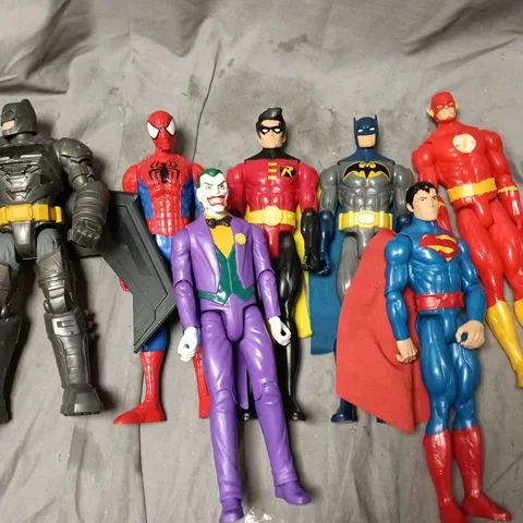 LOT OF ASSORTED SUPERHERO ACTION FIGURES INCLUDING BATMAN, SPIDER-MAN, JOKER, ROBIN, SUPERMAN & THE FLASH