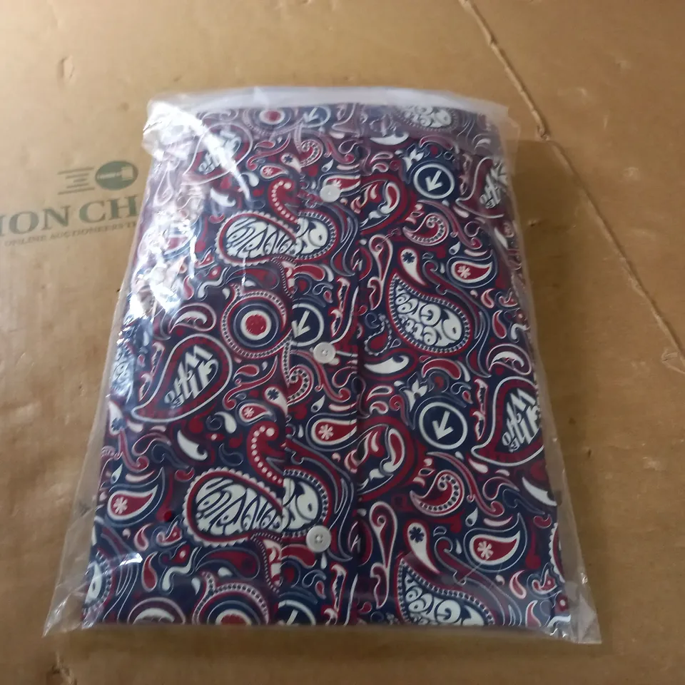 BAGGED PRETTY GREEN THE WHO PAISLEY SHIRT IN RED - XL