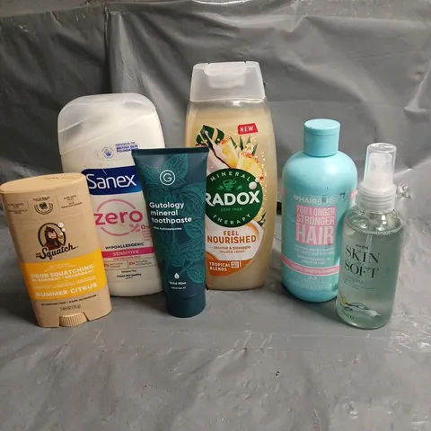 APPROXIMATELY 20 HEALTH AND BEAUTY PRODUCTS TO INCLUDE RADOX SHOWER CREAM, GUTOLOGY TOOTHPASTE AND SQUATCH DEODORANT